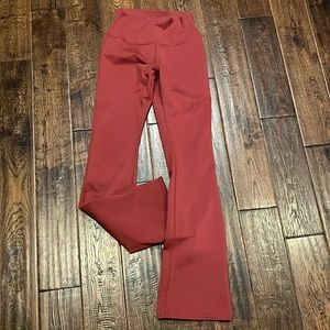 Alo airbrushed, high waist boot cut small